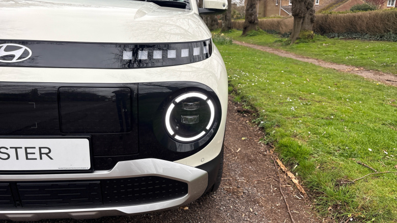 Hyundai INSTER 85kW 02 49kWh 5dr Auto Electric Hatchback